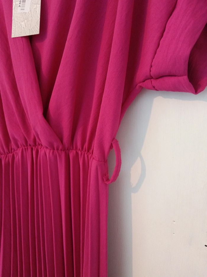 Robe longue plissée fushia - photo numéro 4