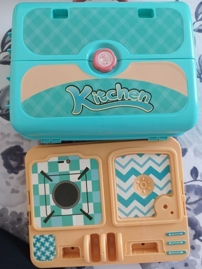 Malette dinette - photo numéro 2