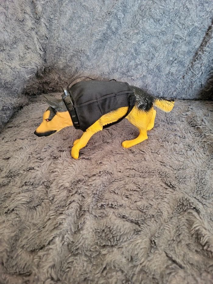 Chien berger allemand poupée action man - photo numéro 2