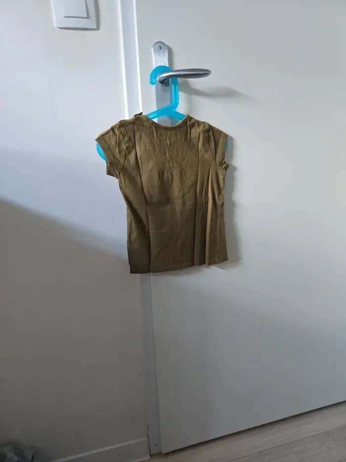 T-shirt bébé taille 12/24 mois - photo numéro 2