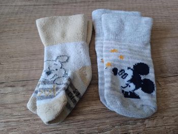 Lot chaussettes winnie et mickey