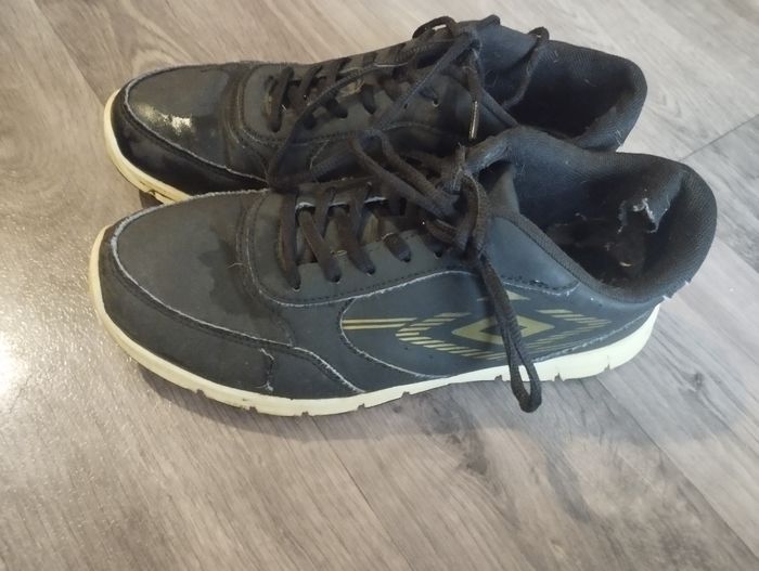 Basket umbro 38 - photo numéro 2