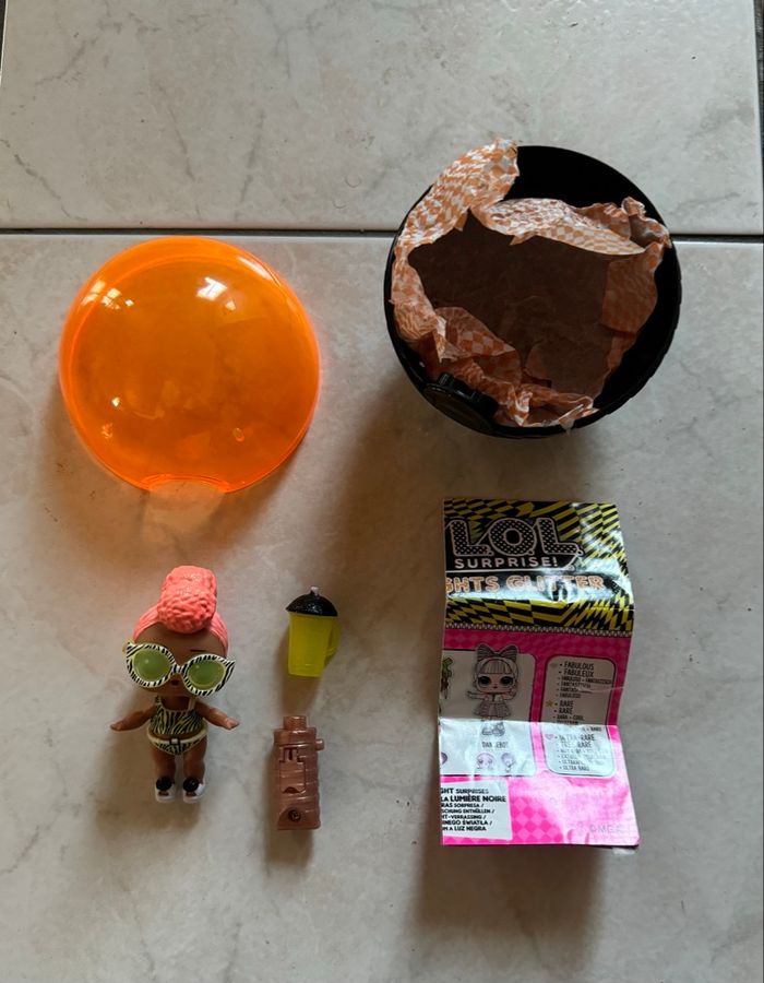 Coussin + Boule Poupée LOL Surprise - photo numéro 4