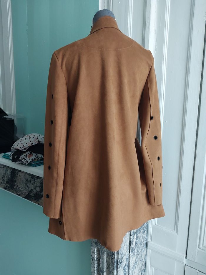 L ensemble veste et robe moulante - photo numéro 3