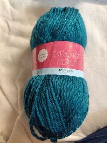 Une Grosse pelotes metallic