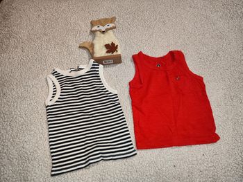 Lot de 2 débardeurs taille 2 ans