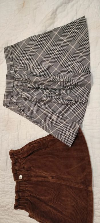 Lot deux jupes zara  10 ans