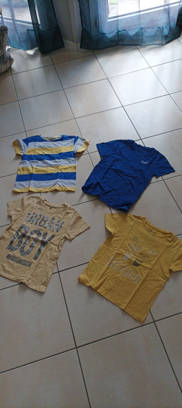 Lot tee shirts manches courtes 8 ans