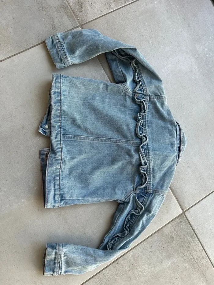 Jolie veste en jean 5 ans - photo numéro 4