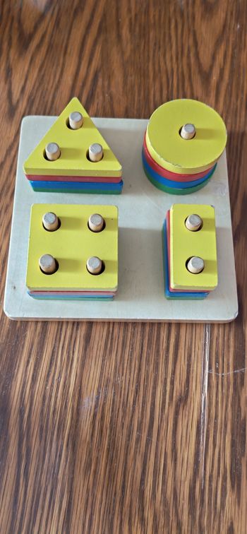 Jouet d'éveil empilage