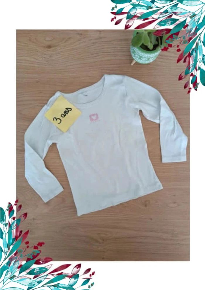 Tee shirt / sous vêtement fille 3 ans. Petit bateau