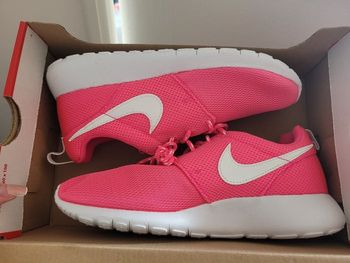 Nike rose neuve