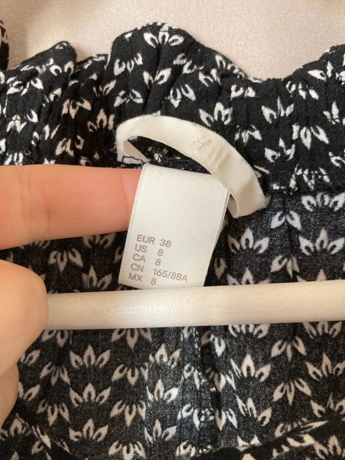 Blouse sans manches noire à motifs H&M 38 - photo numéro 3