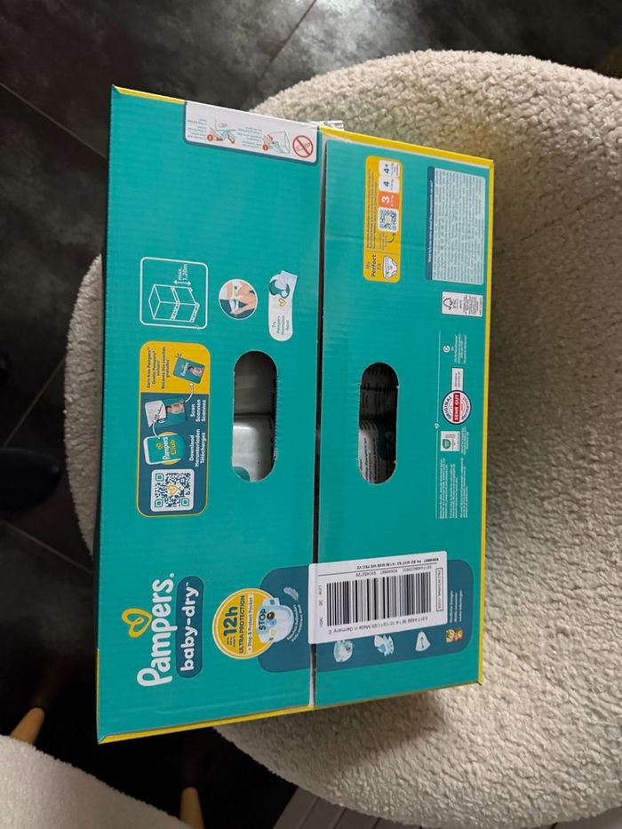 Couches baby dry pampers taille 3 : 136 couches - photo numéro 3