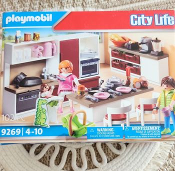 Playmobile City Life Cuisine entiere 4-10ans 102 pièces