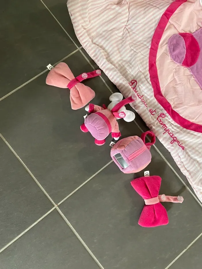 Tapis d’éveil avec arches et activités Doudou et Compagnie - photo numéro 6