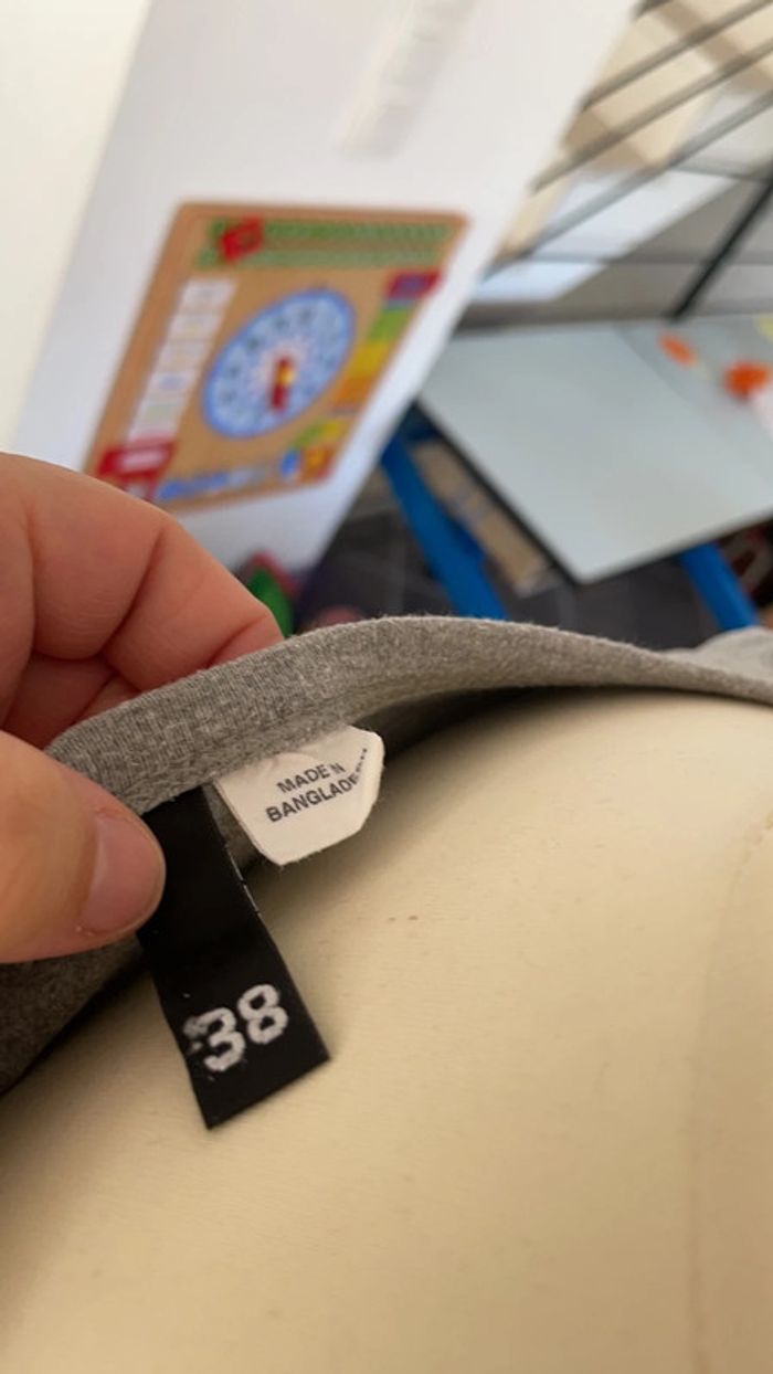 Tee shirt h et m gris - photo numéro 6