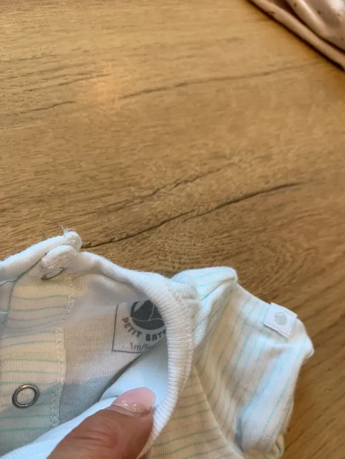 Combishort petit bateau taille 1 mois - photo numéro 3