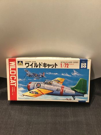 Maquette plastique Wildcat 1/72 US navy Grumman F4F model kit a monter vintage