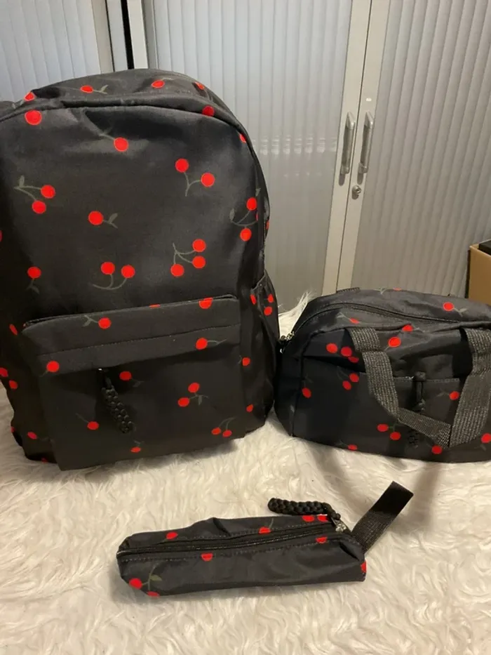 Ensemble 3 pcs « cerises » neuf - photo numéro 2