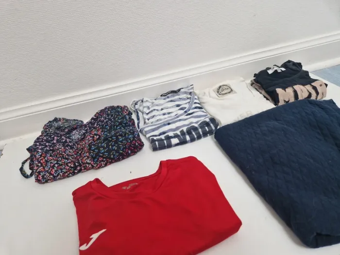 Lot vêtements filles (XS) - photo numéro 4