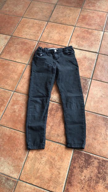 Primark jean taille 9/10 ans