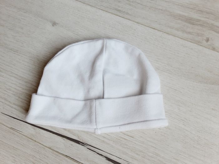 Vêtement bébé mixte garçon fille bonnet blanc étoiles 1 mois - photo numéro 3