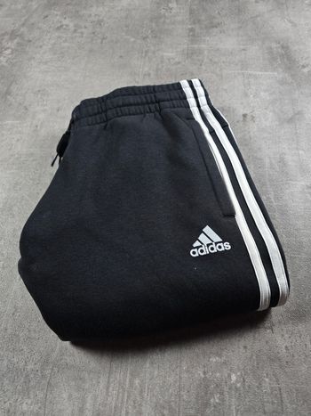 Pantalon jogging Adidas sportwear noir bandes blanches taille M