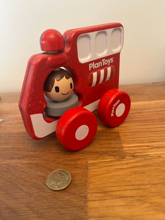 Voiture en bois Pompier PlanToys