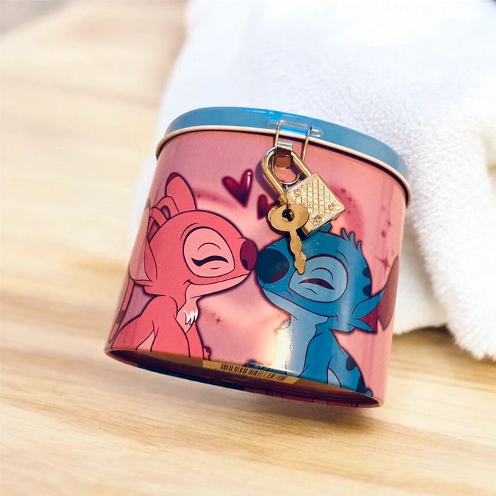 Tirelire Stitch