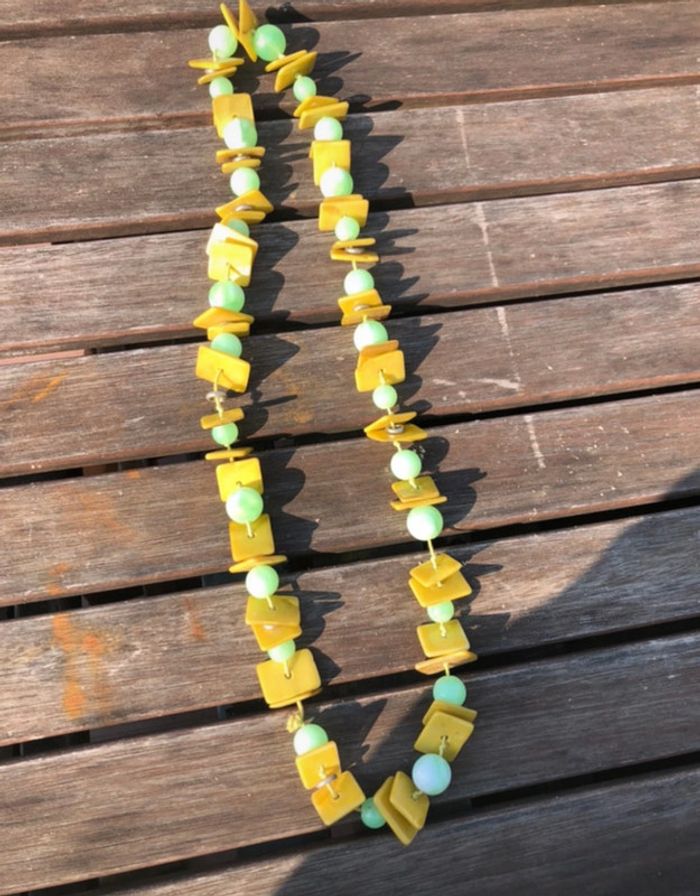 Collier perles vert