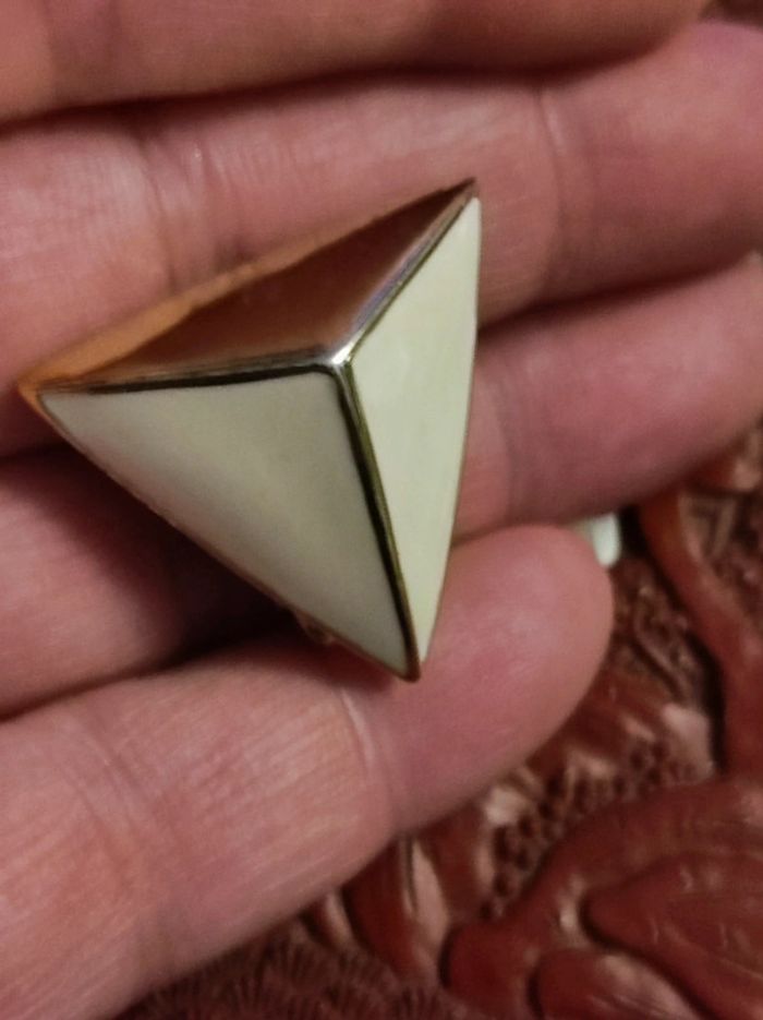 Boucles d'oreilles triangle - photo numéro 11