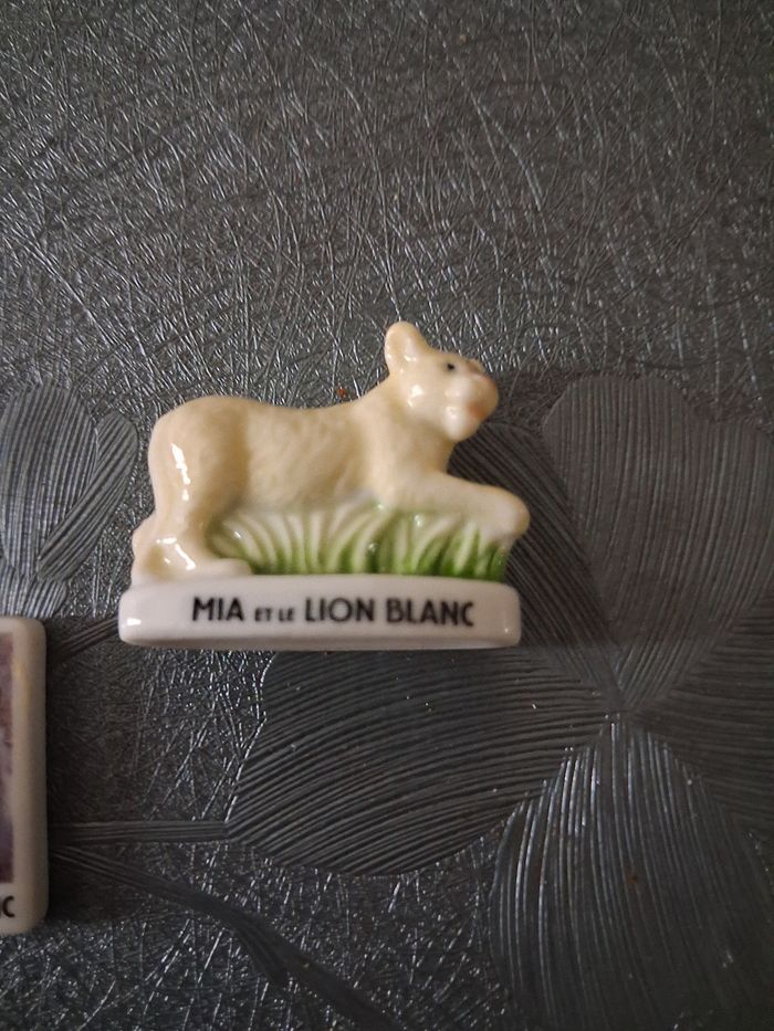 Fèves sur le thème Mia et le lion blanc - photo numéro 5