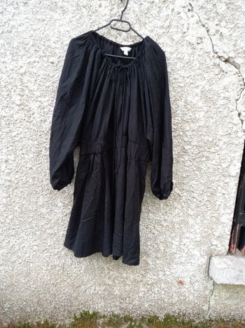 Robe noire hm