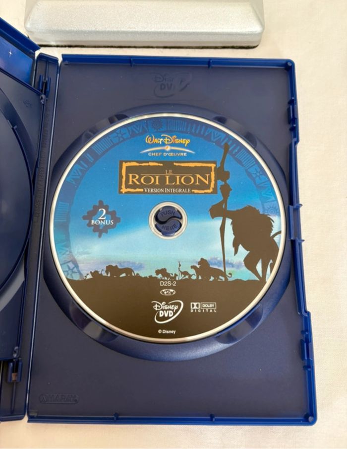 • Dvd Disney numéroté ~ Le roi lion (38) & Le roi lion 2 (49) • - photo numéro 5
