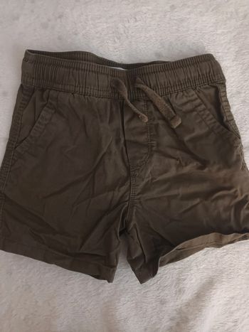 Short 3 ans
