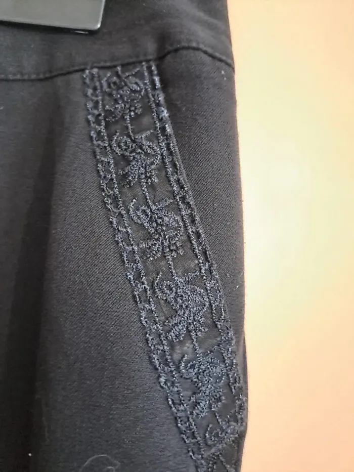 Superbe pantalon noir femme fluide 48 poche dentelle comme neuf Claire Delandes - photo numéro 3