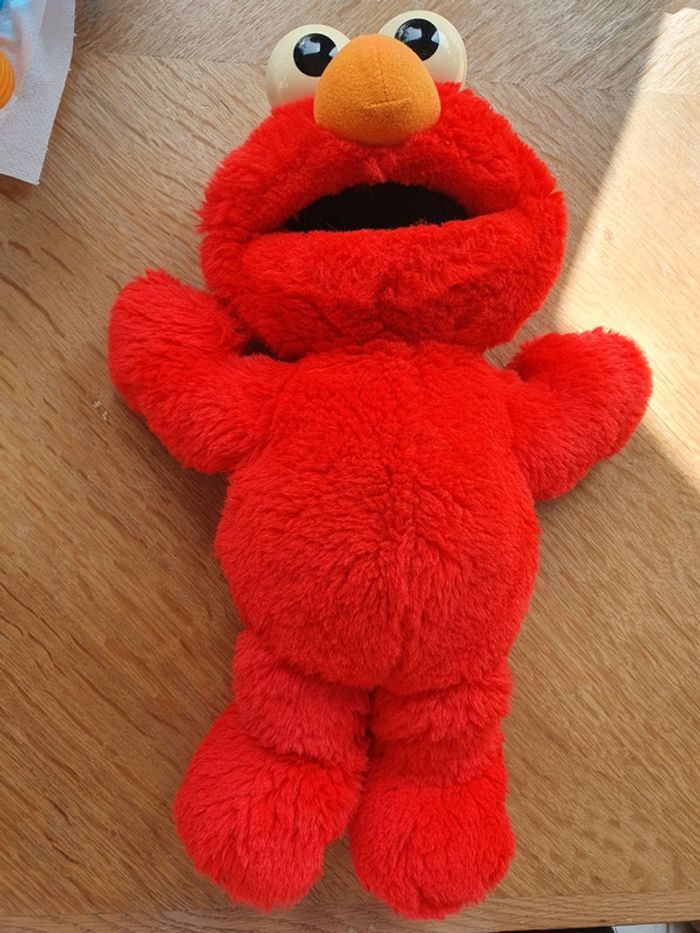 Peluche Elmo