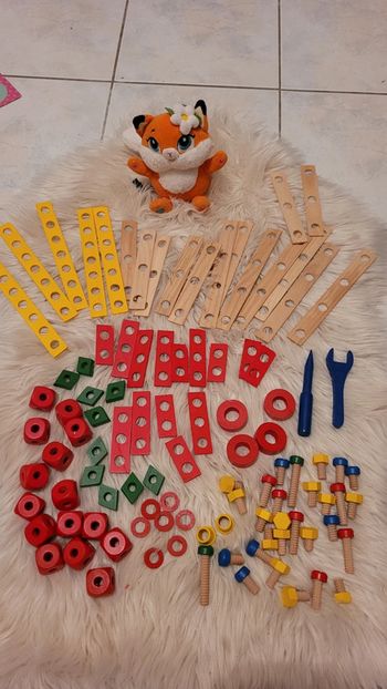 Jeu de construction en bois