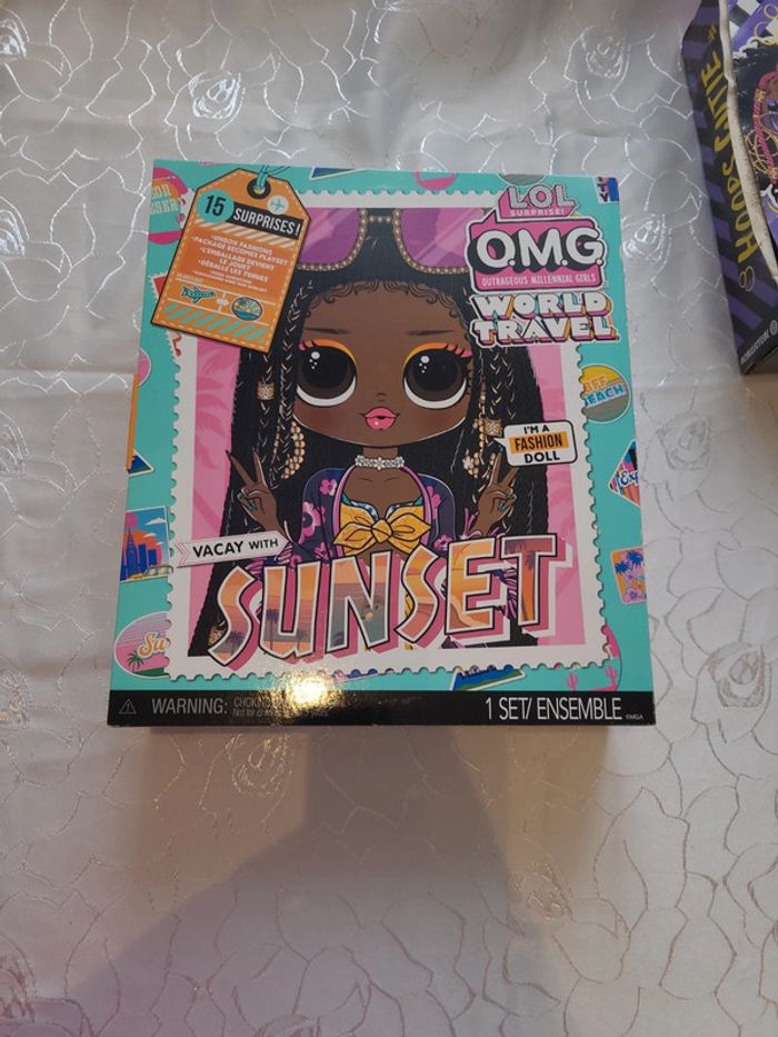 Boîte lol vide neuve