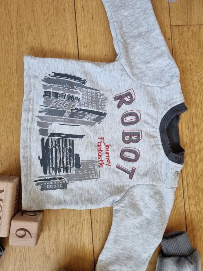 Ensemble robot 6mois - photo numéro 3