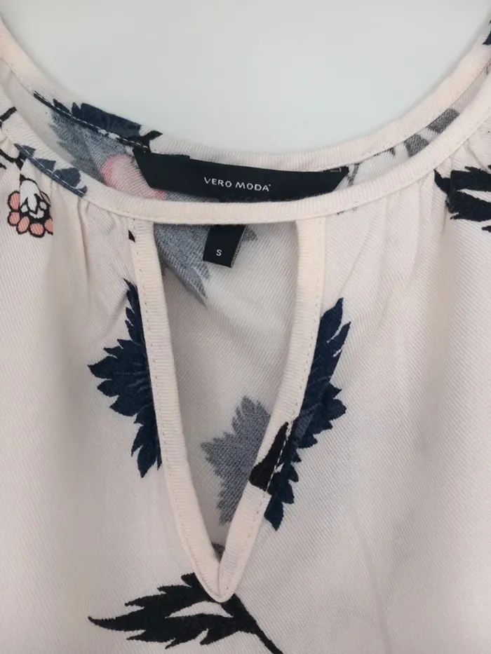 Jolie blouse Vero Moda - photo numéro 2