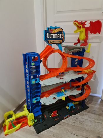  Circuit Hot Wheels Ultimate Garage