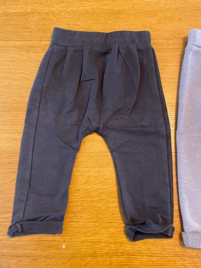 2 pantalons souples fille 9 mois - photo numéro 2