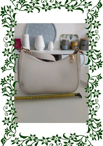 Sac à main couleur crème