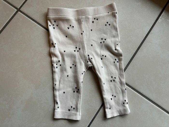 Lot 2 leggings Kiabi 6 mois - photo numéro 4