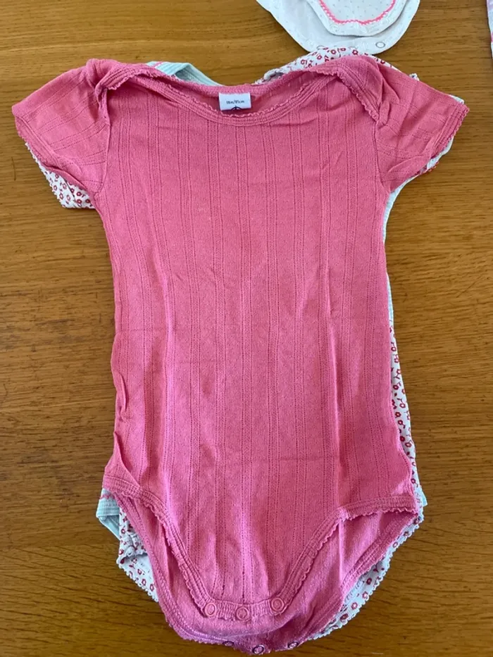 6 body manches courtes 18 mois petit bateau fille - photo numéro 4