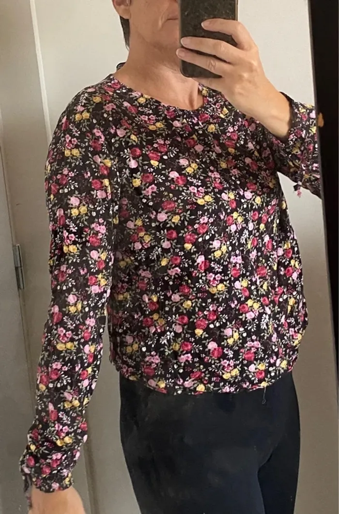 Petite blouse courte fleurie h&m