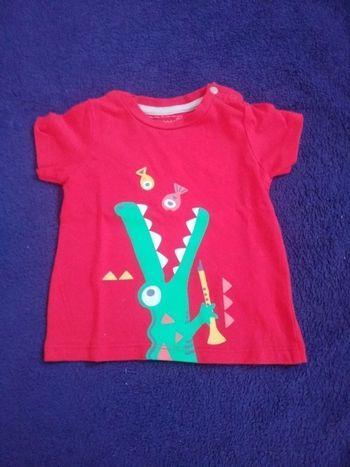 Tee shirt taille 6 mois