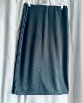 Longue jupe noir taille M boohoo en très bon état 